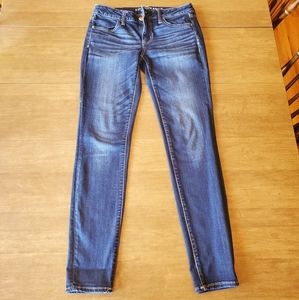 Women's American Eagle Jeans